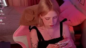 Recent Screenshot of  _meowmiko__