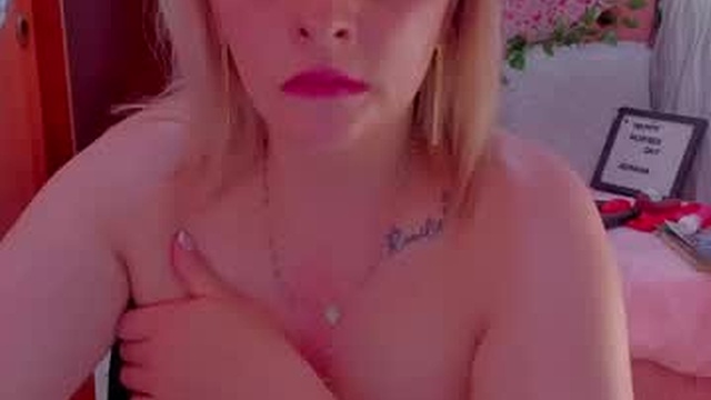 adriiana_fox_