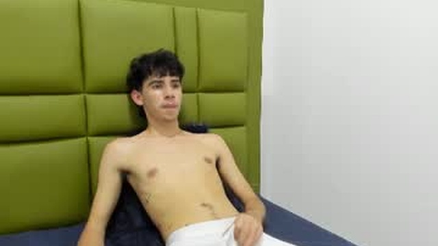 alex_noir18
