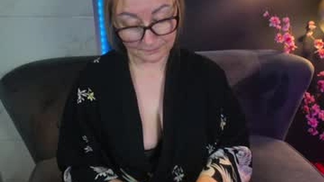 alexandra_kind