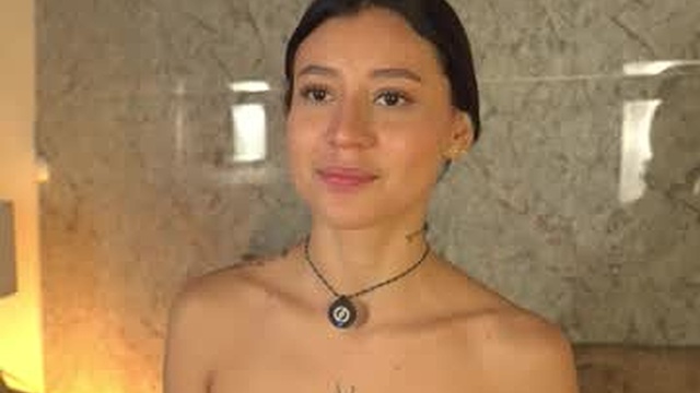 alison222_