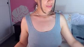 لقطة شاشة حديثة لـ anaughty_kitten