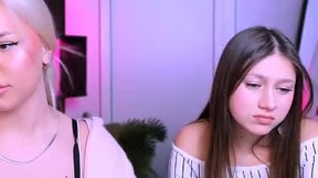 Recent Screenshot of  arianaa_cat