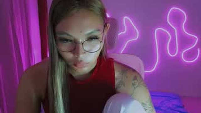 asianhottiesttamira