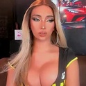 attractive_goddess_isla's Profile Picture