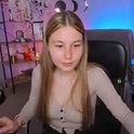 ava_gllow's Profile Picture