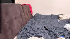 Recent Screenshot of  bella_gasp