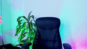 Recent Screenshot of  bella_thorne3