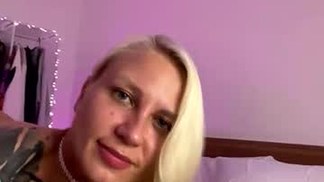 blonde_fuck_couple
