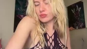 Recent Screenshot of  blondebunny999