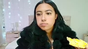 Recent Screenshot of  brunette_hot02