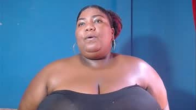 bustyboobsxxll