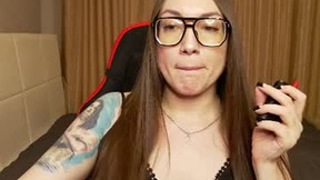 Recent Screenshot of  carolineglow_