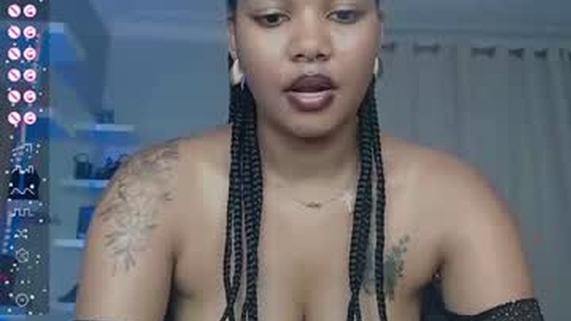 charmsexyxo