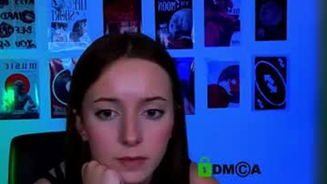 chloe_ley
