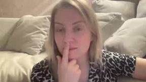 हाल ही का स्ट्रीनिॉट cosmo_blondiee