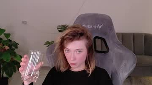 crimsonvixen_