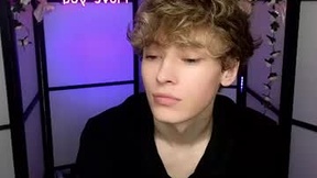 Recent Screenshot of  curly_twinkboy