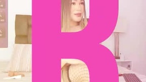 Recent Screenshot of  curvy_emmy