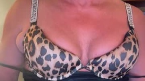 Recent Screenshot of  curvyrobyn