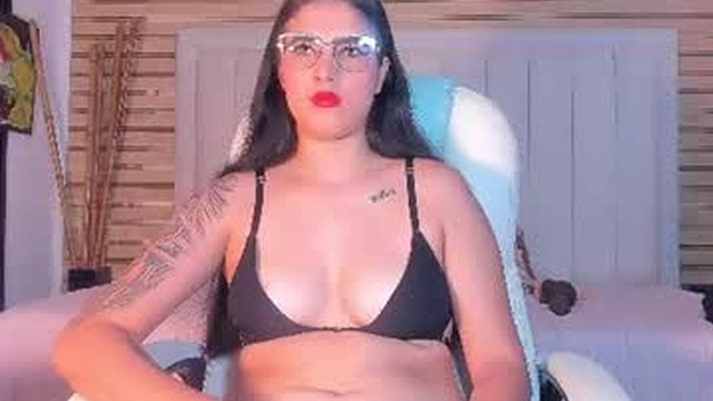 dalila_hotx1