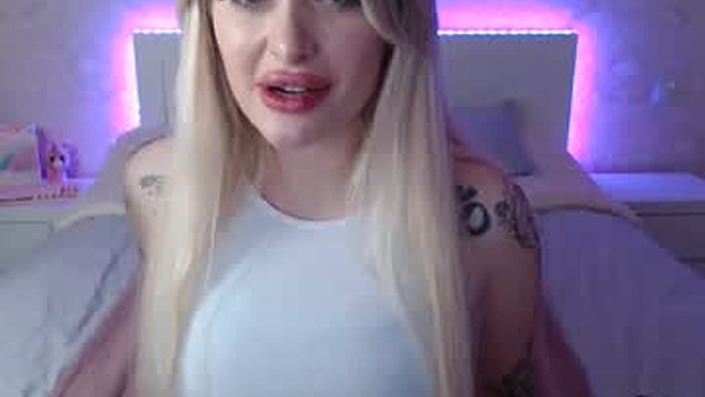 deewhitee