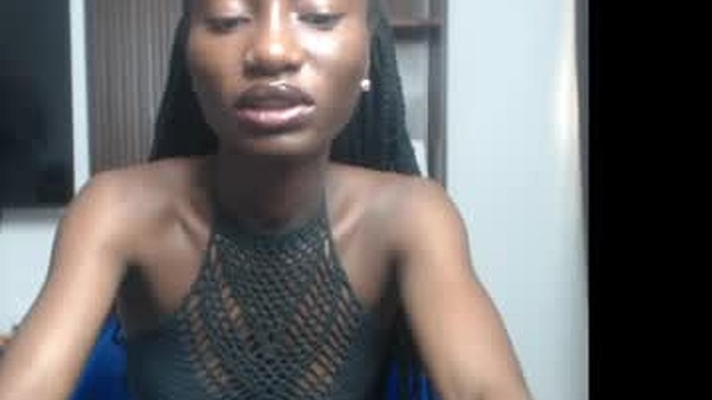 ebony_xpetite