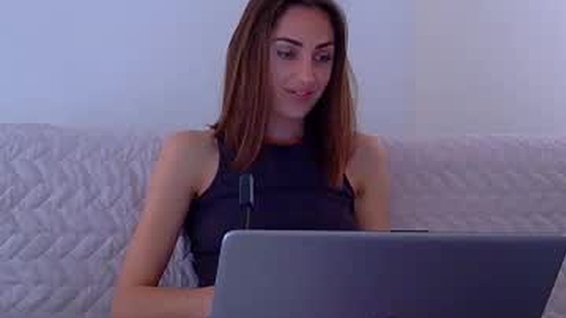 elana_bright