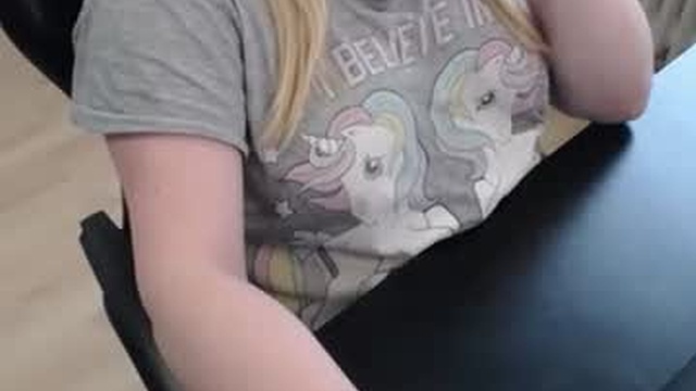 elly_petite