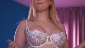 Recent Screenshot of  elyssawetxx