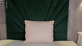 Recent Screenshot of  emiliclarke_