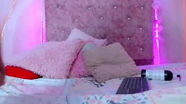 emily_velvet_