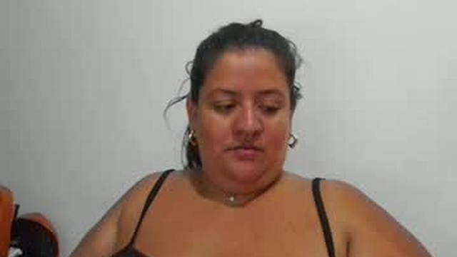 emilyycurvy_