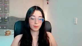 Recent Screenshot of  emmalove_doll