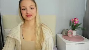 हाल ही का स्ट्रीनिॉट evettegold