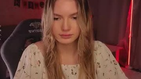 Recent Screenshot of  evilyn_next_door