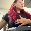 fluffybunnred's Profile Picture