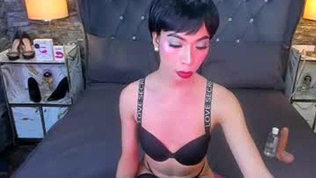 fuckdoll_elle