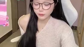 Recent Screenshot of  gorgeous_girl33