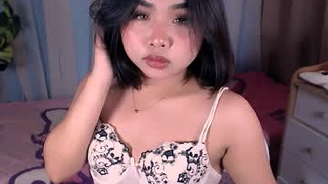 hoellygia