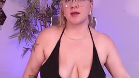 Recent Screenshot of  hollie_joliie