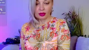 Recent Screenshot of  holyy_molly