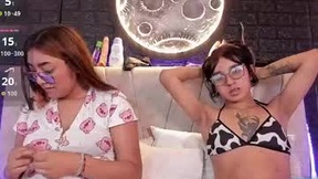 Recent Screenshot of  honey_lesbian_hott777