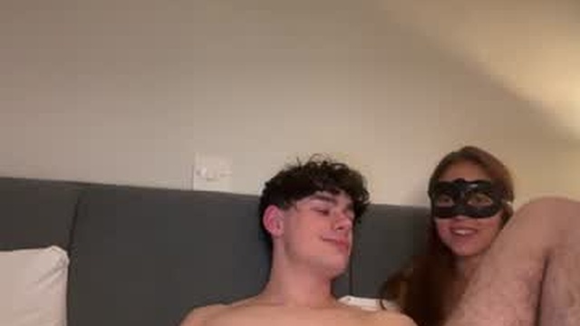 hornycouplexox1