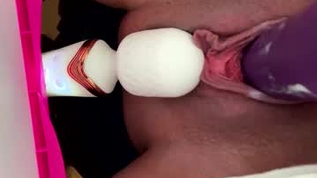 hotlips855790