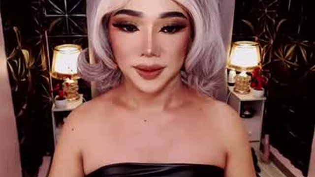 hugecockchristine