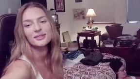 हाल ही का स्ट्रीनिॉट ivygrave