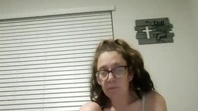 Recent Screenshot of  izzynoela