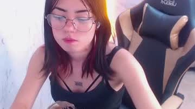 jenn_red_tf