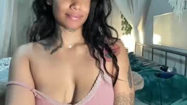 jenni_cash
